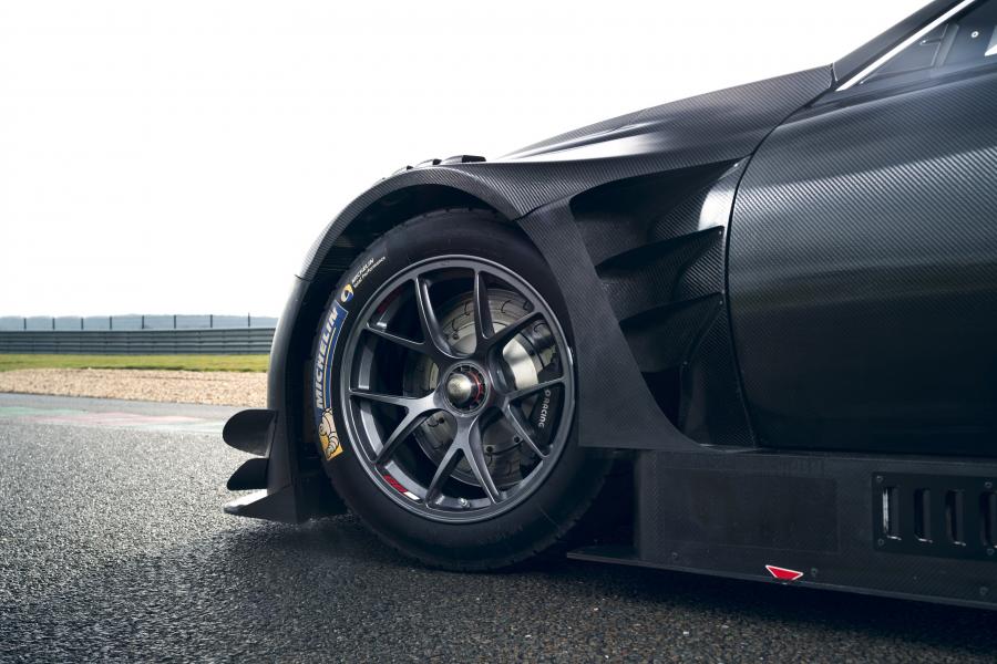 Колеса Lexus RC F GT3 2017 года  (фото 12 из 39)